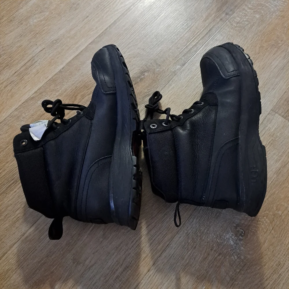 UGG Men's Emmett Duck Winter Cold Weather Snow Black Boots Size 8